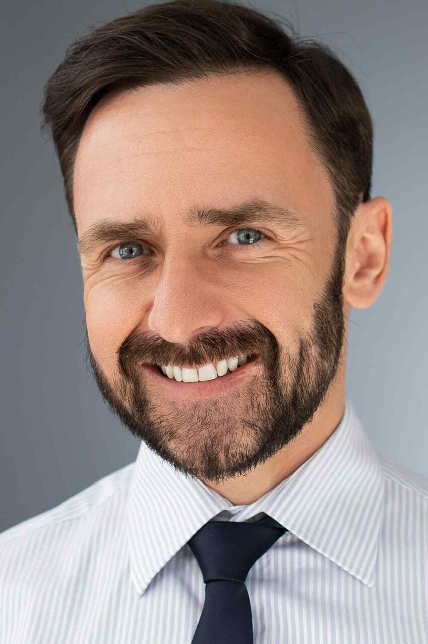 https://upstaterecruiters.com/wp-content/uploads/2019/02/team_01-850x1280.jpg